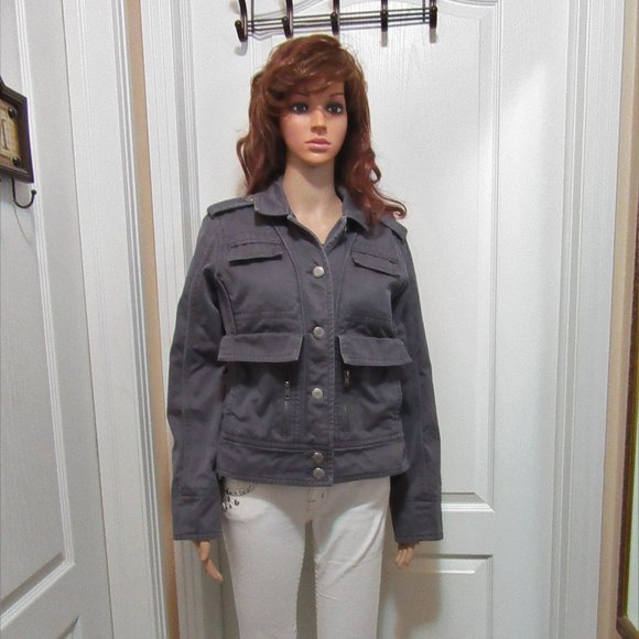 American Eagle Lightly Lined fall/ Winter coat - Picture 2 of 5